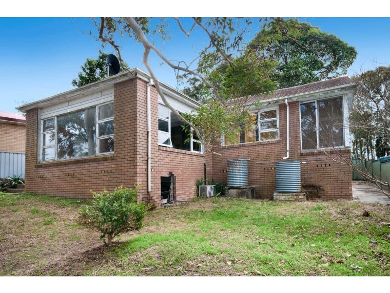 24 Macquarie Street, Bolton Point NSW 2283