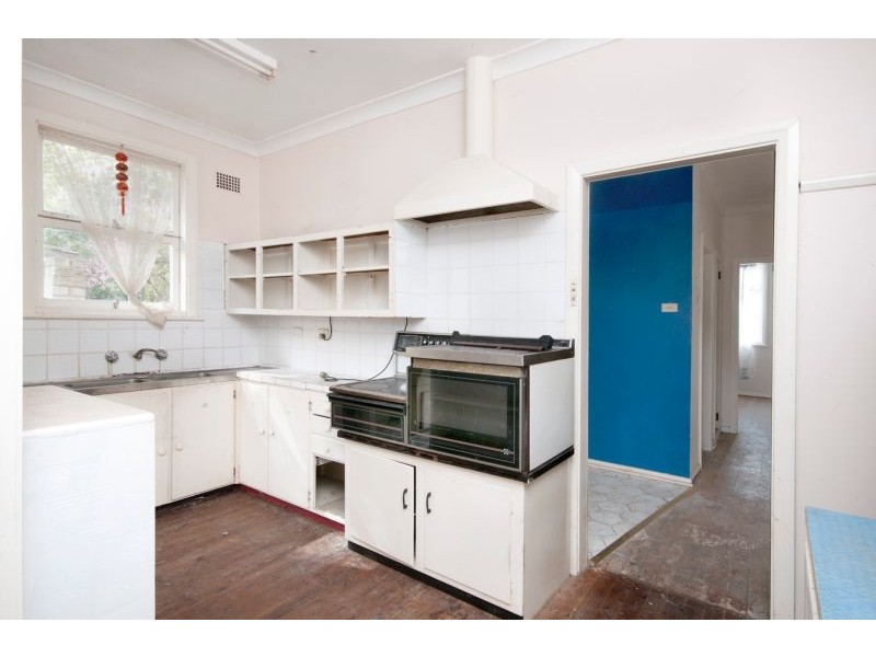 24 Macquarie Street, Bolton Point NSW 2283