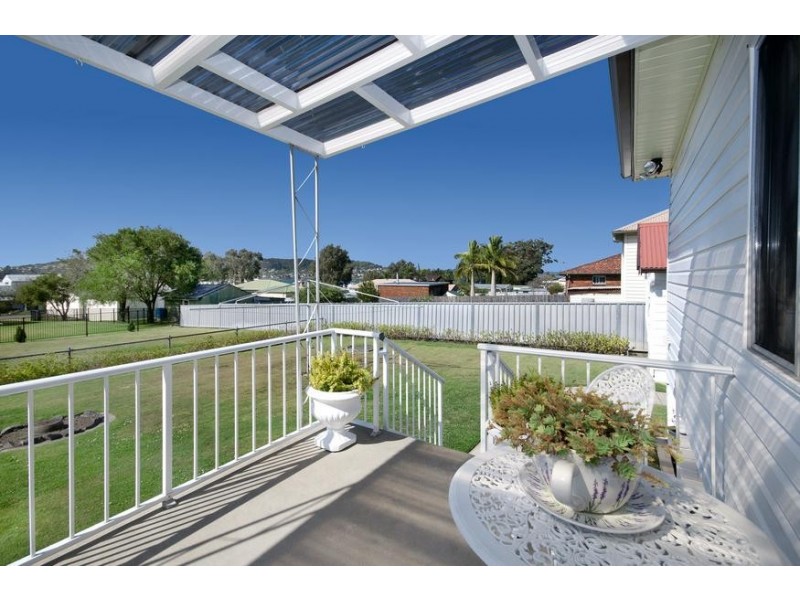 15 First Street, Booragul NSW 2284