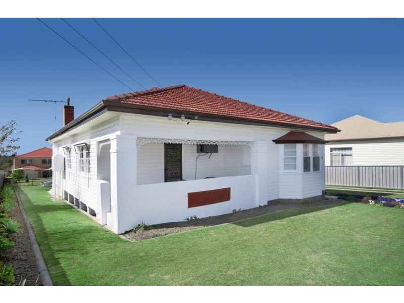 15 First Street, Booragul NSW 2284