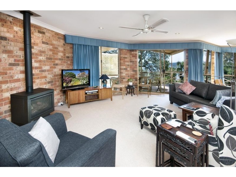 1 Exeter Street, Carey Bay NSW 2283