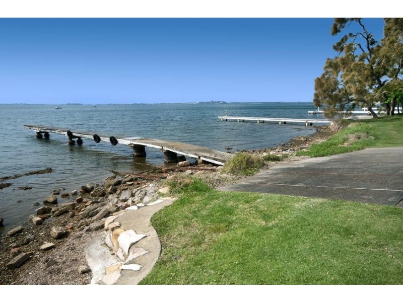 138 Skye Point Road, Coal Point NSW 2283