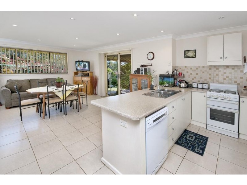 15 Burrawang Boulevard, Toronto NSW 2283