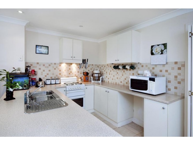 15 Burrawang Boulevard, Toronto NSW 2283