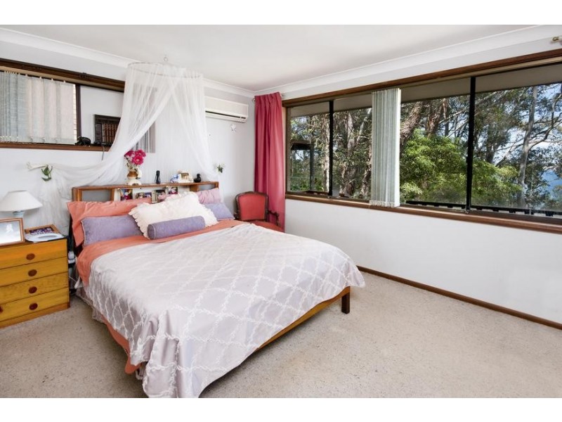 10 Blandford Street, Fennell Bay NSW 2283