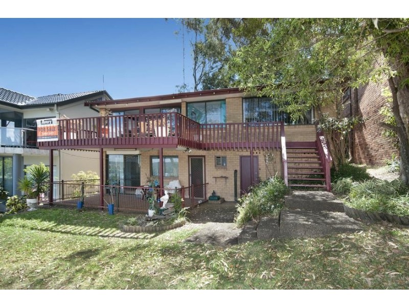 10 Blandford Street, Fennell Bay NSW 2283