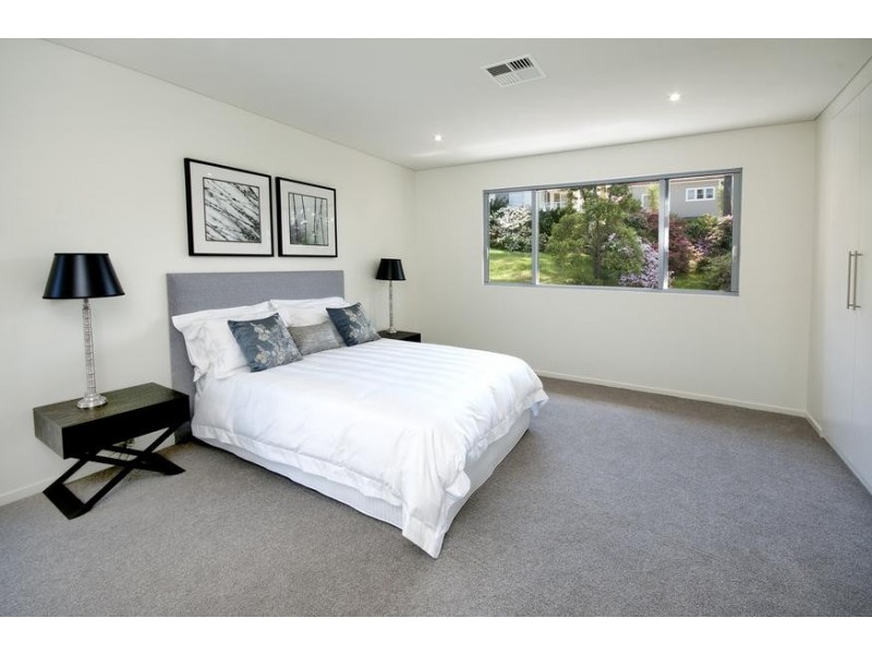 1 Beale Street, Coal Point NSW 2283