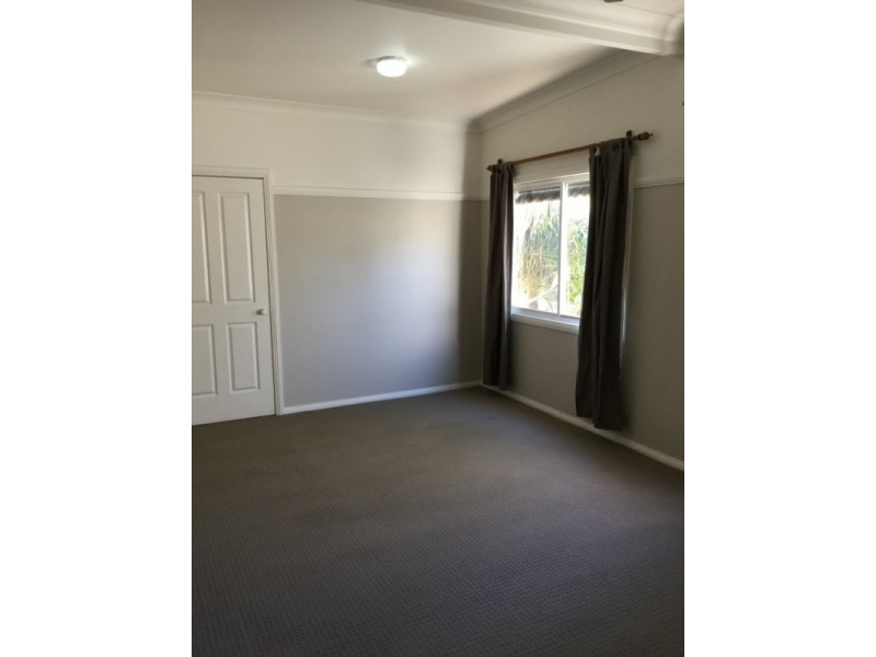 5 Dora Street, Fassifern NSW 2283