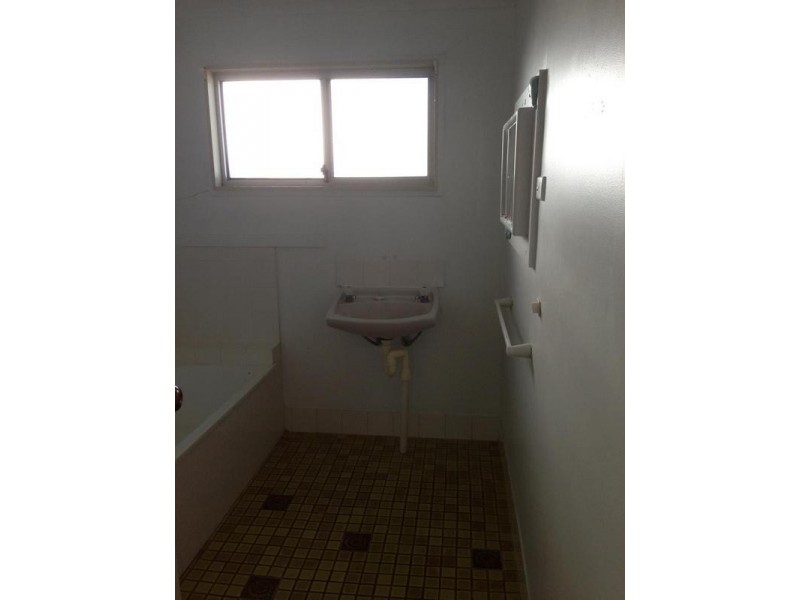 3 Lochend Place, Bolton Point NSW 2283