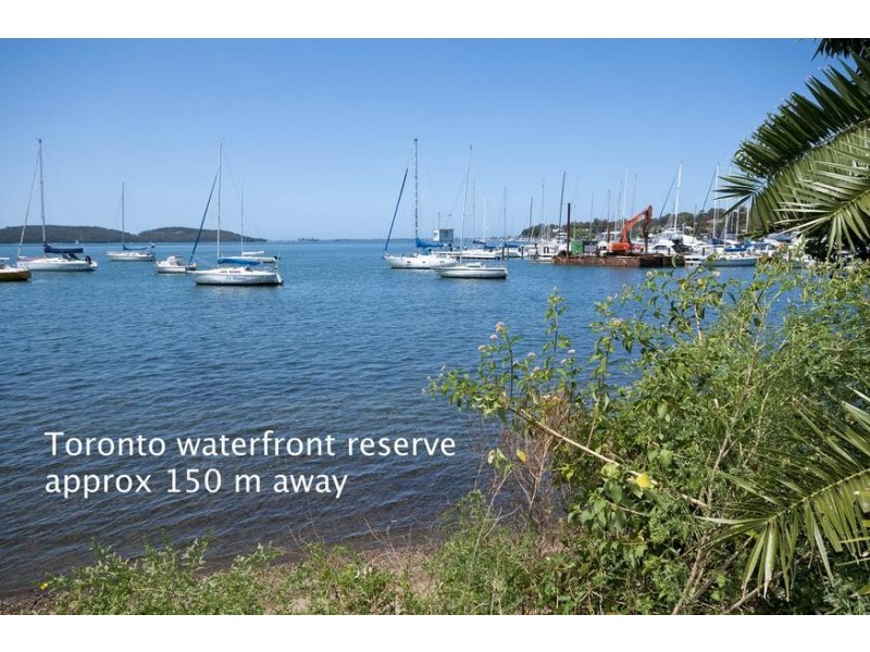 6 Bay Street, Toronto NSW 2283