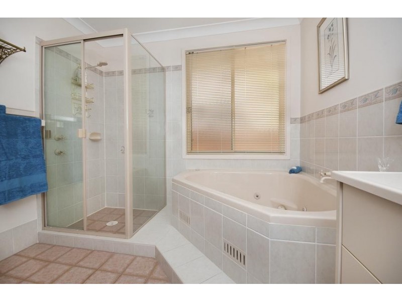 6 Bay Street, Toronto NSW 2283