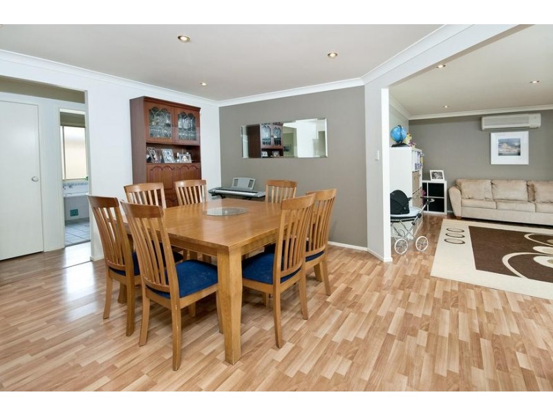 22 Oakhampton Court, Carey Bay NSW 2283