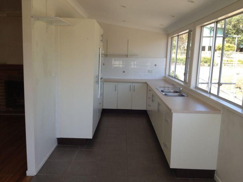 237 Coal Point Road, Coal Point NSW 2283