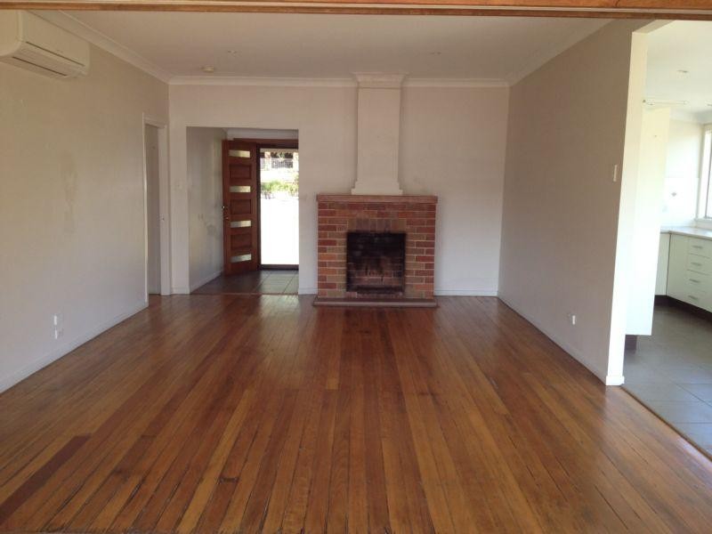 237 Coal Point Road, Coal Point NSW 2283