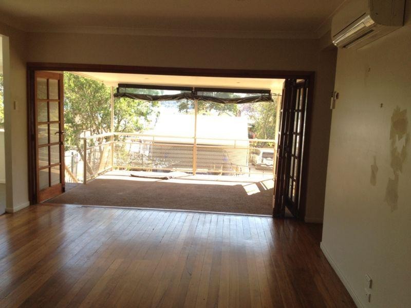 237 Coal Point Road, Coal Point NSW 2283