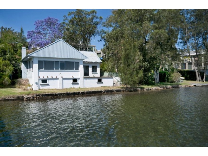 130 Sealand Road, Fishing Point NSW 2283