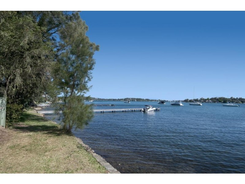 130 Sealand Road, Fishing Point NSW 2283