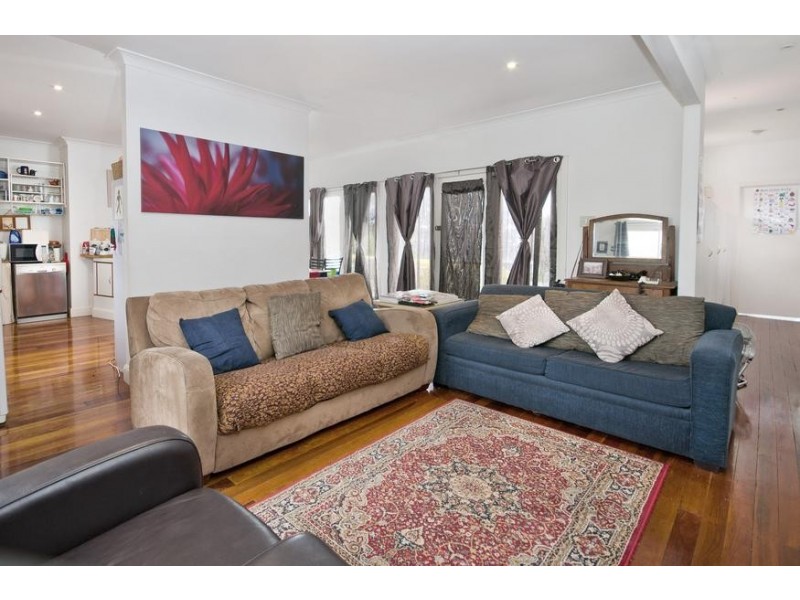 11 Renwick Street, Toronto NSW 2283