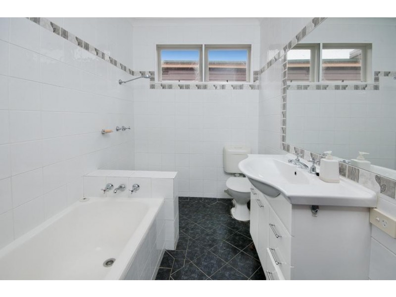 11 Renwick Street, Toronto NSW 2283