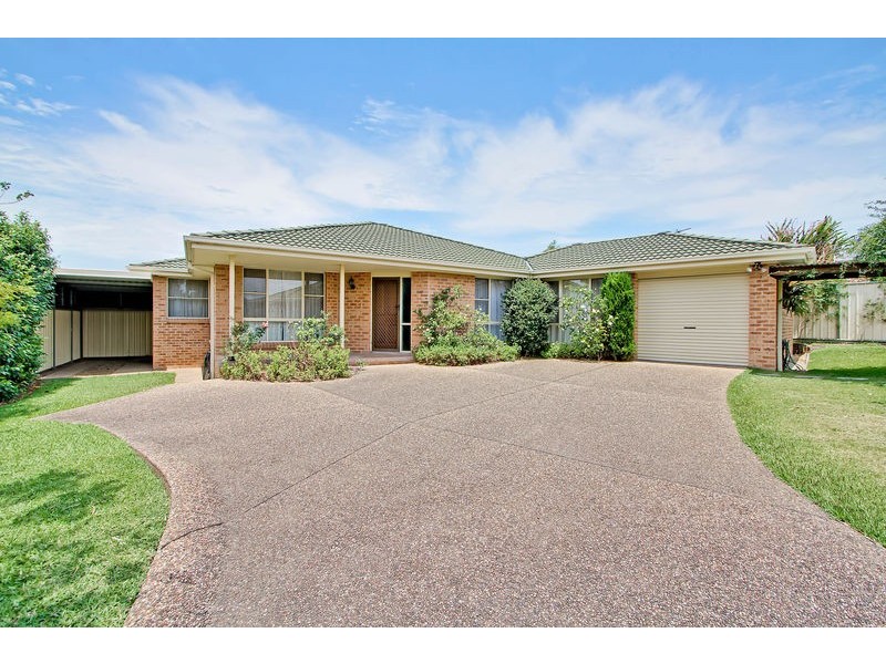 8 Fourth Street, Booragul NSW 2284