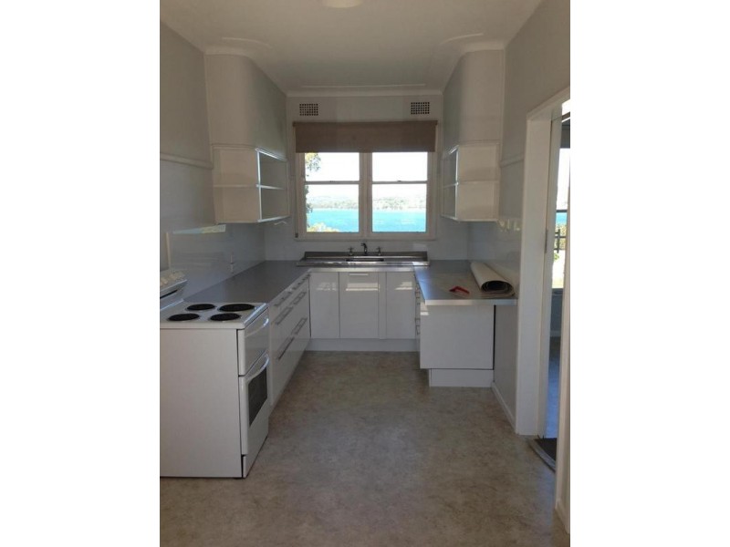 42 George Street, Marmong Point NSW 2284