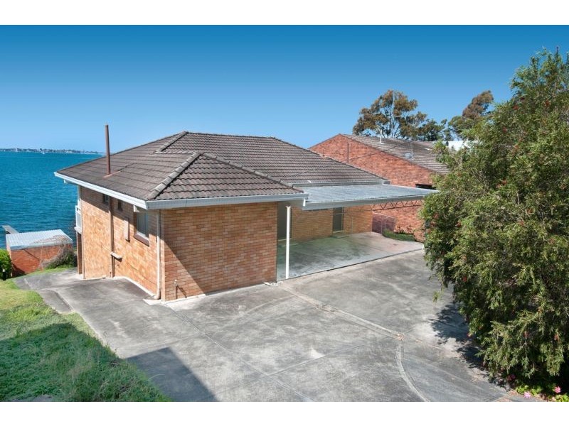 138 Skye Point Road, Coal Point NSW 2283