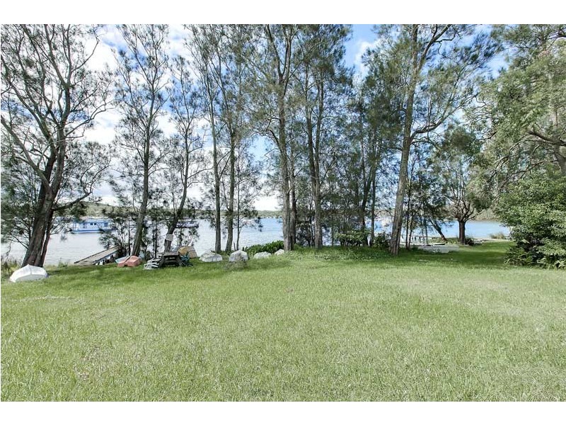 25 Cheapside Street, Rathmines NSW 2283