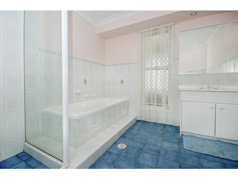 14 Claret Ash Close, Toronto NSW 2283