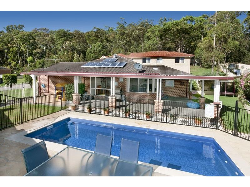 14 Claret Ash Close, Toronto NSW 2283