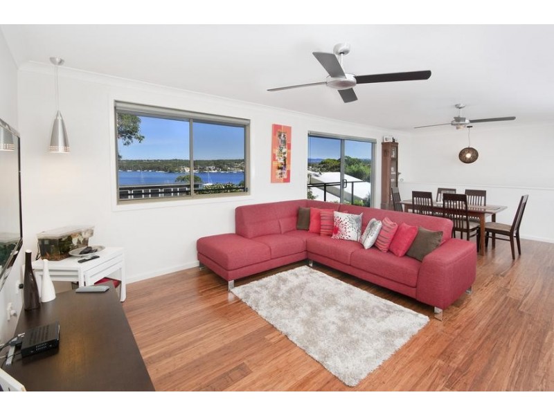 66 Alkrington Avenue, Fishing Point NSW 2283