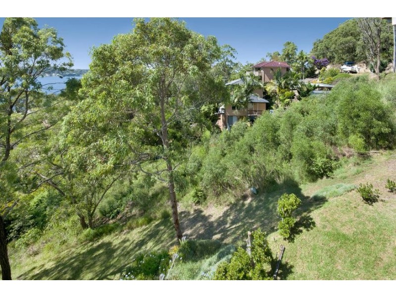 5 Ealing Crescent, Fishing Point NSW 2283