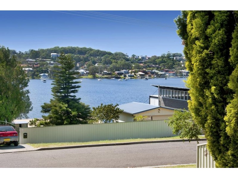 24 Ilford Avenue, Buttaba NSW 2283