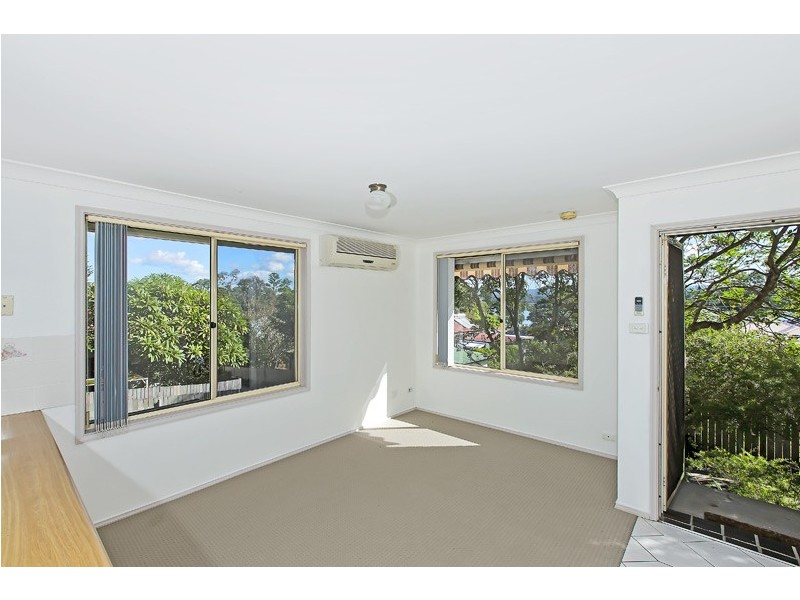 2/59 Middle Point Road, Bolton Point NSW 2283