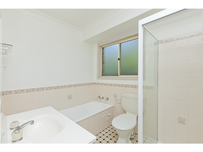 2/59 Middle Point Road, Bolton Point NSW 2283