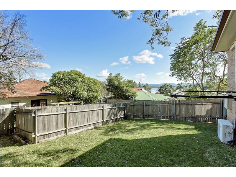 2/59 Middle Point Road, Bolton Point NSW 2283