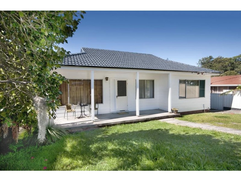 6 Carawa Street, Wangi Wangi NSW 2267