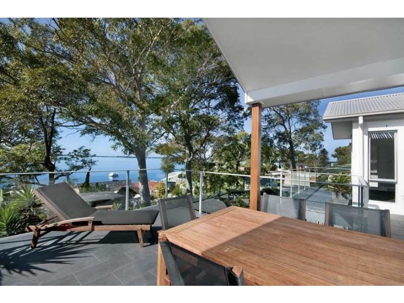 334 Skye Point Road, Coal Point NSW 2283