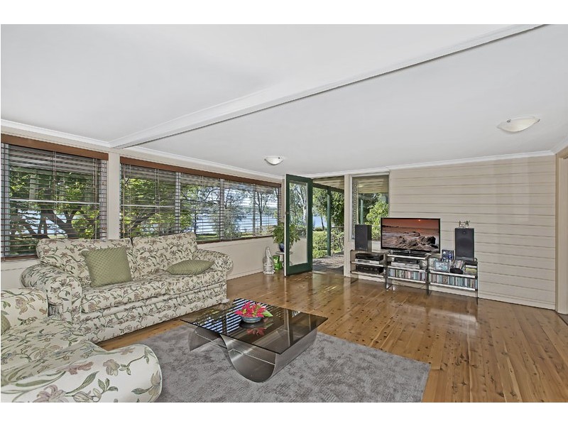 33 Blackall Avenue, Blackalls Park NSW 2283