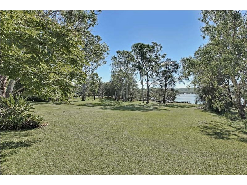 33 Blackall Avenue, Blackalls Park NSW 2283