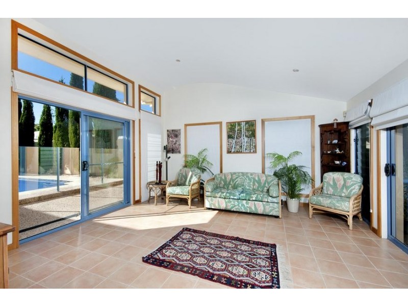 156 Sealand Road, Fishing Point NSW 2283