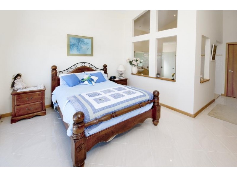 156 Sealand Road, Fishing Point NSW 2283