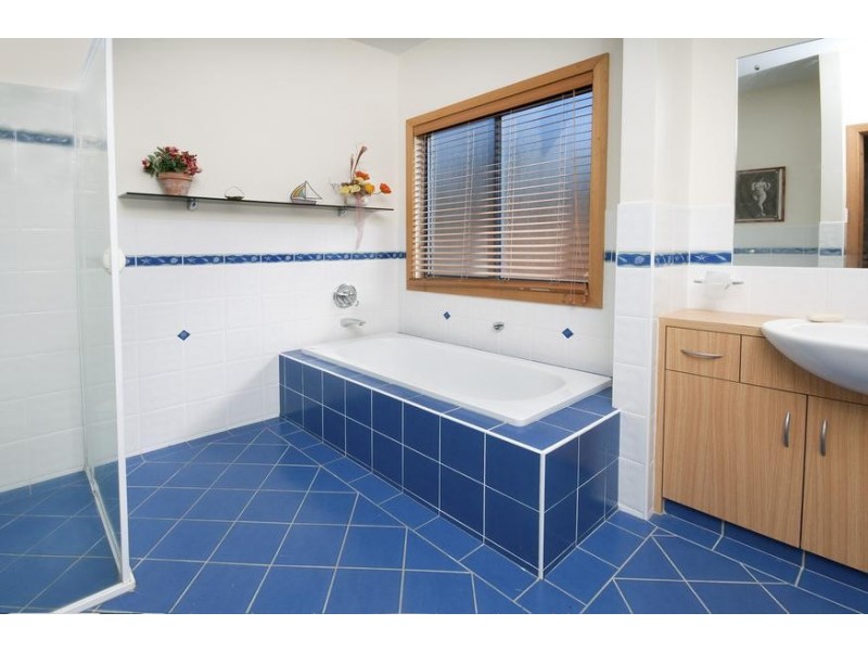 156 Sealand Road, Fishing Point NSW 2283