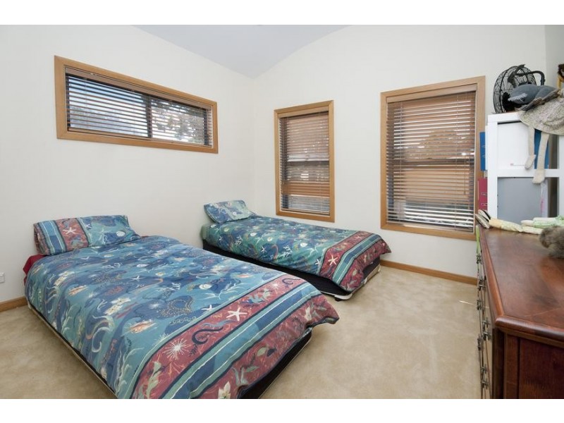 156 Sealand Road, Fishing Point NSW 2283