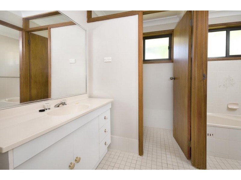 9 Tallarook Close, Kilaben Bay NSW 2283