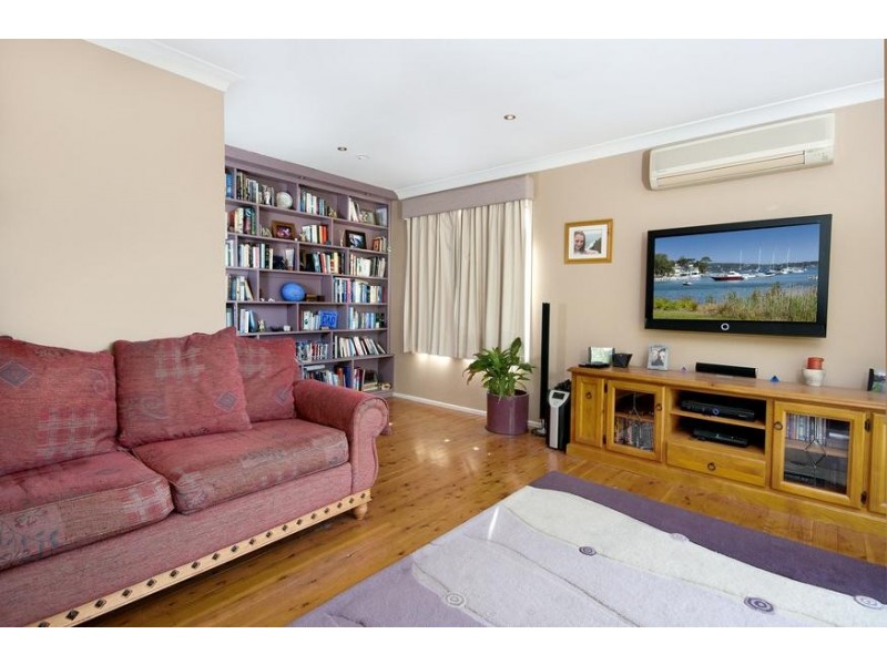 4 Noorumba Close, Toronto NSW 2283