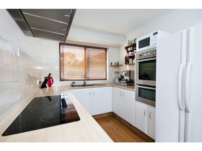 4 Noorumba Close, Toronto NSW 2283