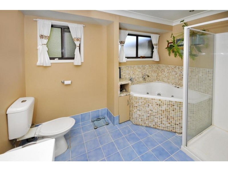 4 Noorumba Close, Toronto NSW 2283