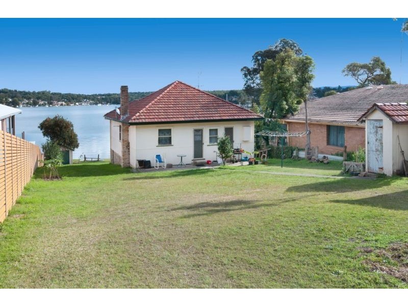 62 Sealand Road, Fishing Point NSW 2283