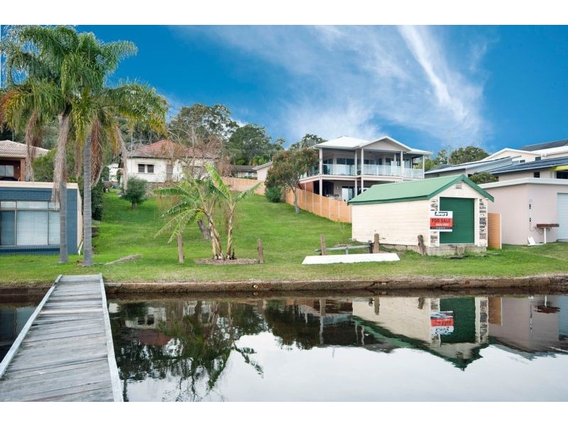 62 Sealand Road, Fishing Point NSW 2283