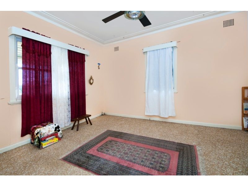 62 Sealand Road, Fishing Point NSW 2283